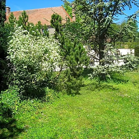 La D'amis La Costignieres Bed & Breakfast 4*