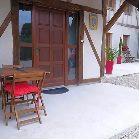 La D'amis La Costignieres Bed & Breakfast