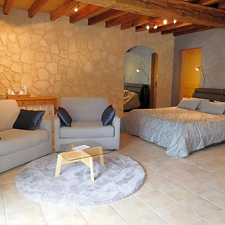 Bed & Breakfast La D'amis La Costignieres 4*