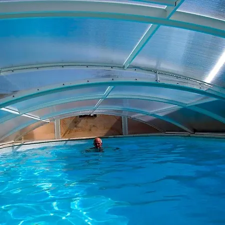 La D'amis La Costignieres Bed & Breakfast 4*