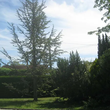 Bed & Breakfast La D'amis La Costignieres 4*