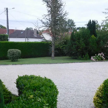 B&B La D'amis La Costignieres 4*