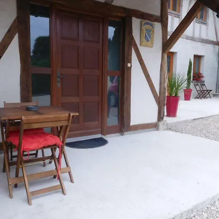 La D'amis La Costignieres Bed & Breakfast 4*