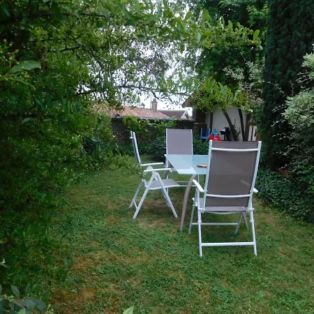 Bed & Breakfast La D'amis La Costignieres