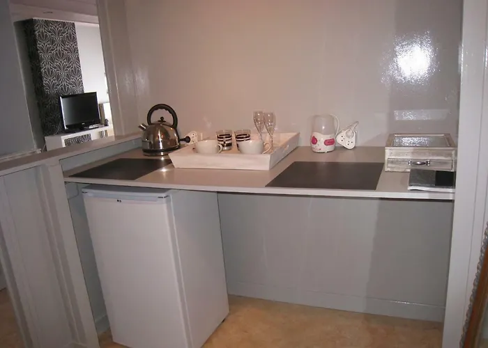 La D'amis La Costignieres Bed & Breakfast